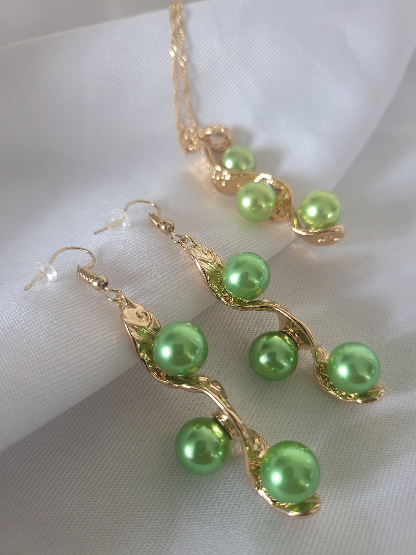 Triple Pearl Set
